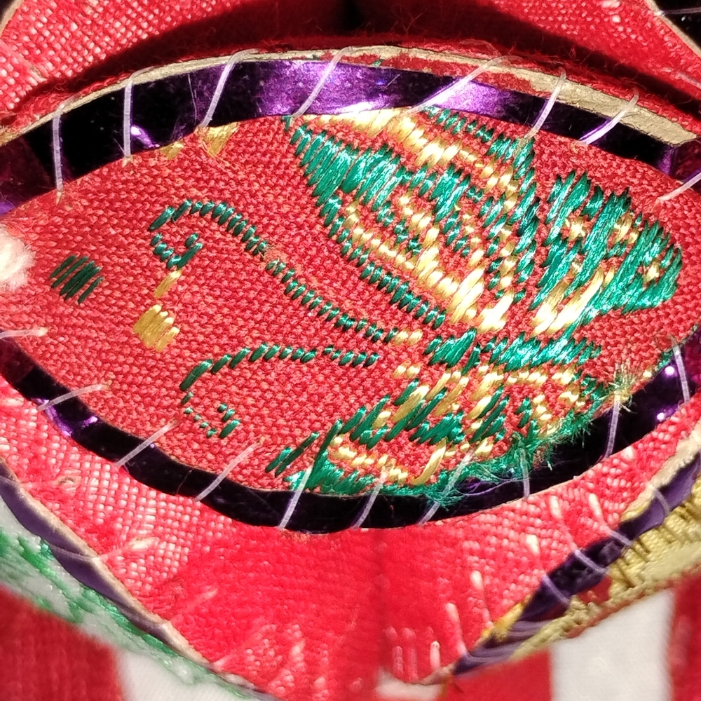 Hand stitch Chinese lovers throwing ball tassels multi color vintage lots detail - Picture 6 of 10